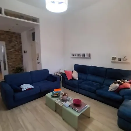 Fb House